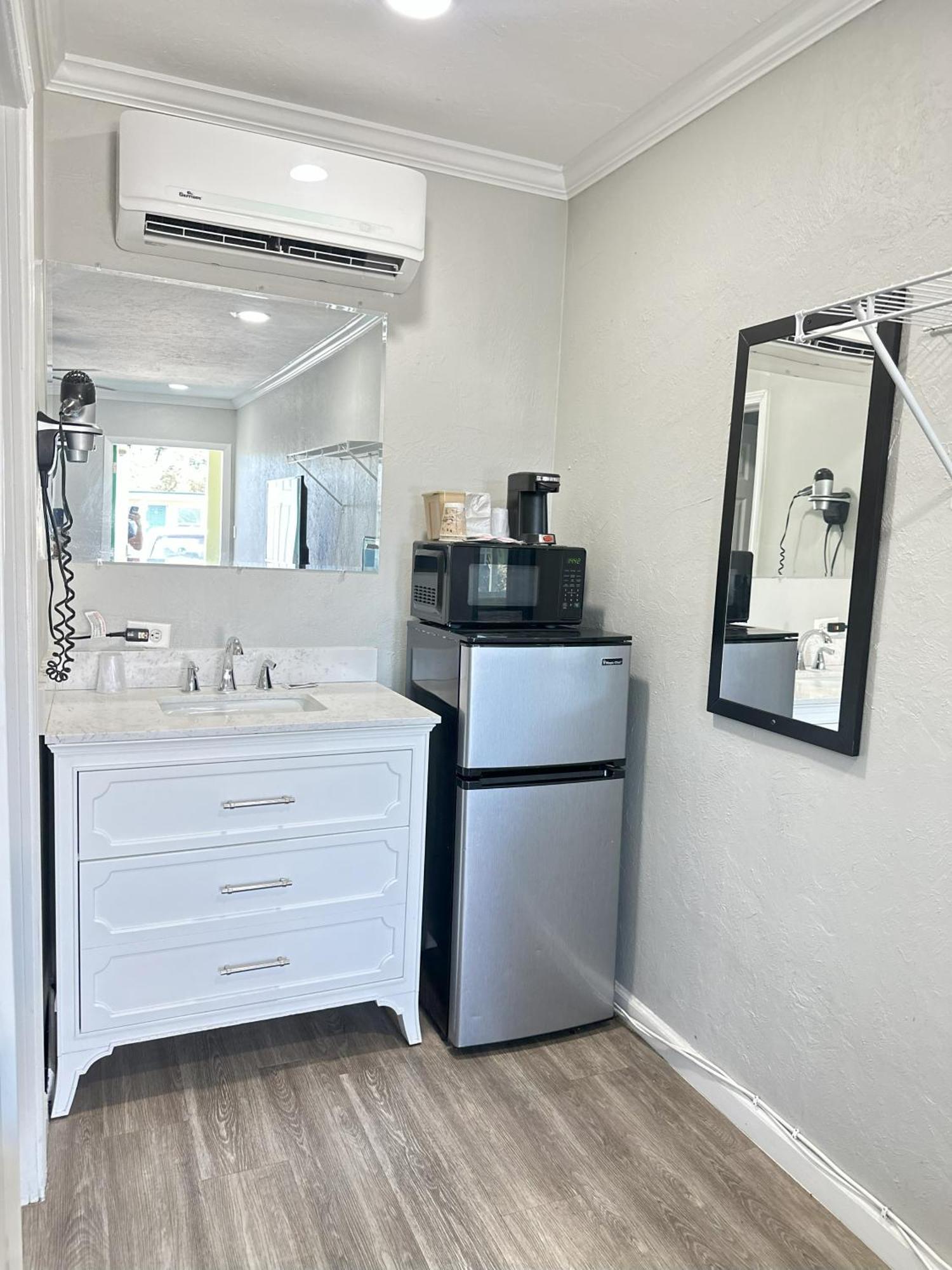 Sunshine Inn & Suites Venice, Florida Venice Gardens Luaran gambar