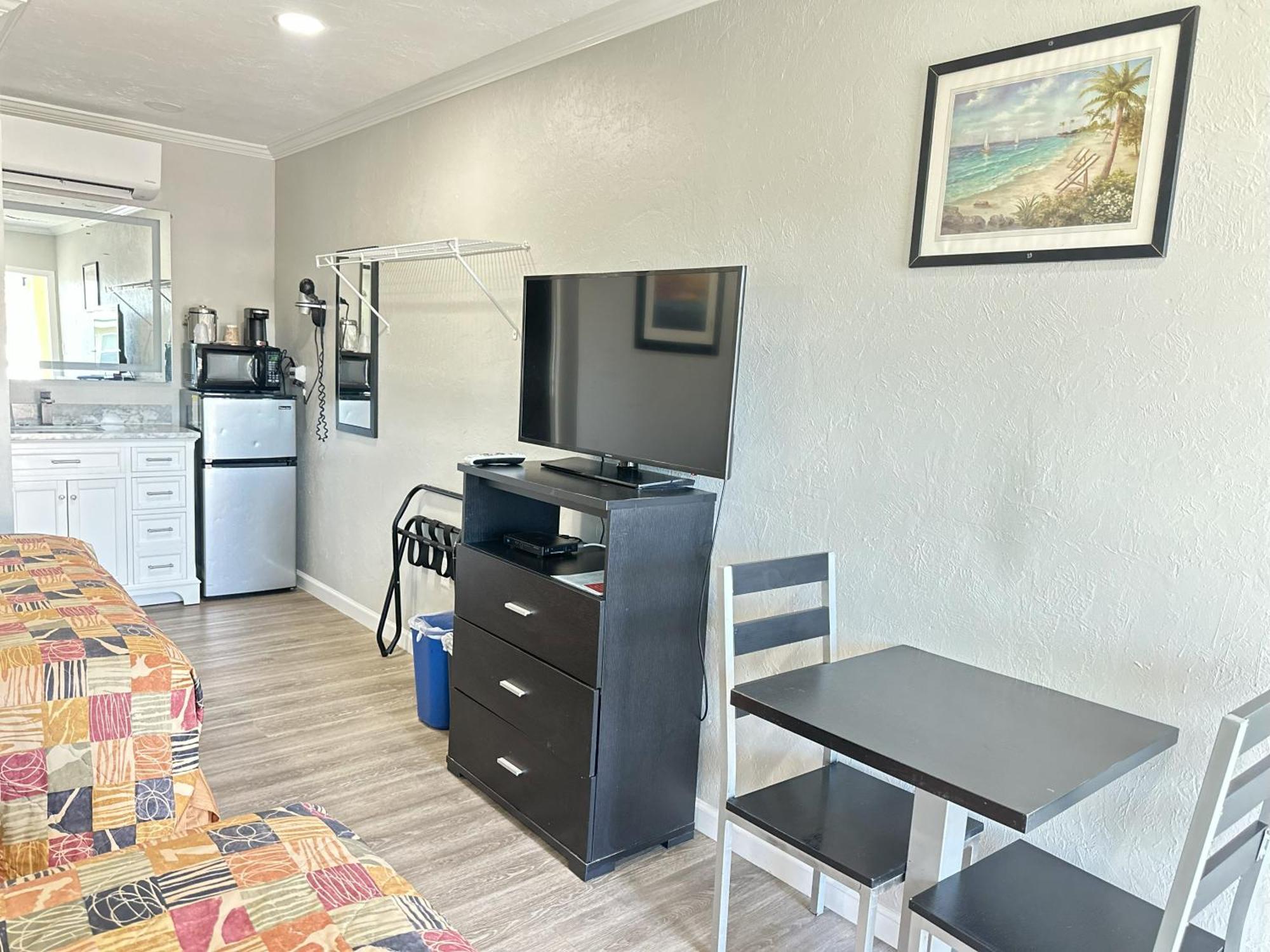 Sunshine Inn & Suites Venice, Florida Venice Gardens Luaran gambar