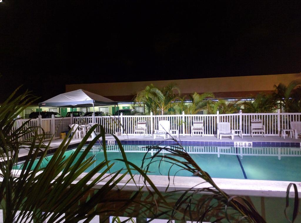 Sunshine Inn & Suites Venice, Florida Venice Gardens Luaran gambar